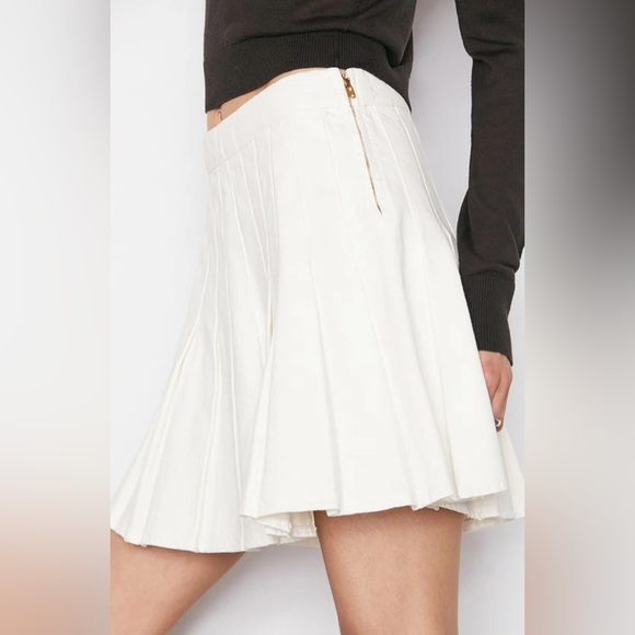 Frame Denim Dresses & Skirts - NWT $238 Frame Denim Tennis Skirt ivory ecru short mini Jean high waist
